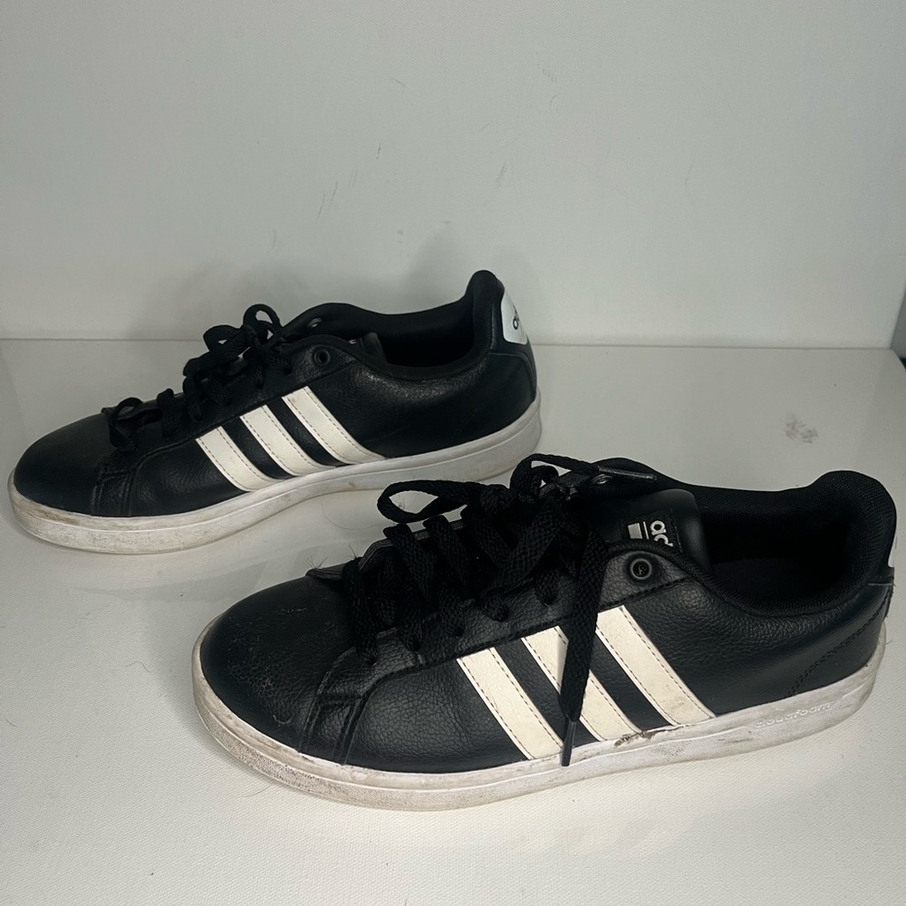 Adidas Neo Cloudfoam Advantage Black and White Sneakers Size 9.5